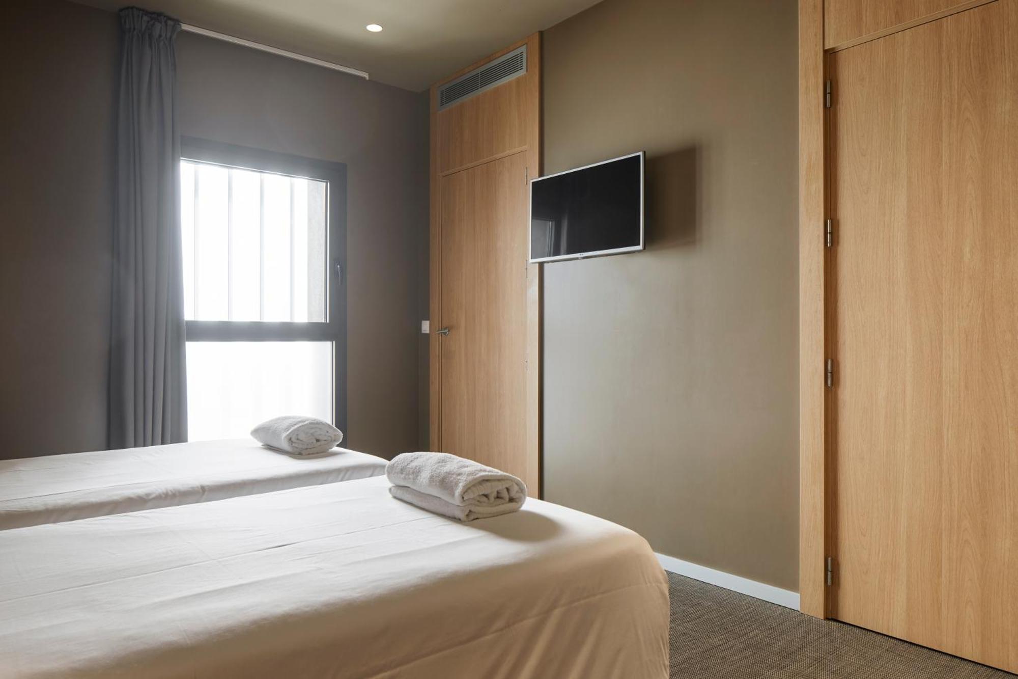 Hotel Landaben Pamplona Ngoại thất bức ảnh